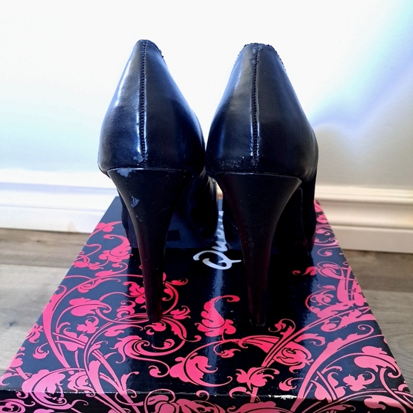 Qupid | Black suede ~ pleather blocked High heel - Picture 6 of 10